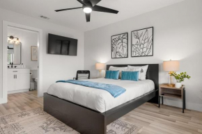 Cozy 2BR Florida Home Near the Shore